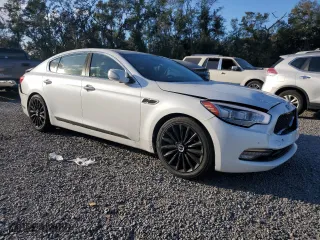 2015 Kia K900 Luxury with VIN KNALW4D4XF6018461, listed as a Copart auction lot 86055044 with 147,141 mi miles and Salvage Title. Bid and sale history available at carsss.com. Image 4.
