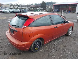 2005 Ford Focus S with VIN 3FAFP31N05R145425, listed as a IAAI auction lot 41964652 with 72,647 mi miles and . Bid and sale history available at carsss.com. Image 4.
