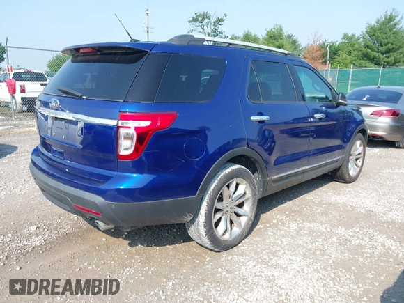 2014 Ford Explorer XLT with VIN 1FM5K7D83EGC56295, listed as a IAAI auction lot 42476324 with 203,692 mi miles and . Bid and sale history available at DreamBid. Image 4.