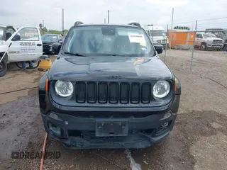 2018 Jeep Renegade Latitude with VIN ZACCJABB3JPH39597, listed as a IAAI auction lot 41858045 with 67,462 mi miles. Bid and sale history available at carsss.com. Image 12.