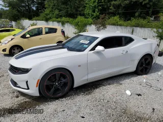 2019 Chevrolet Camaro 2LT z VIN 1G1FD1RS0K0128033, wystawiony jako Copart lot #58054665 z przebiegiem Nie podano mil oraz Tytuł czysty. Historia ofert i sprzedaży dostępna na DreamBid. Obrazek 1.