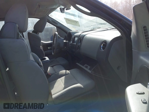 2004 Ford F-150 XL with VIN 1FTRF12W74NC23190, listed as a IAAI auction lot 41664069 with 147,764 mi miles. Bid and sale history available at carsss.com. Image 5.