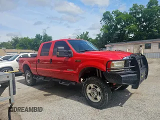 2001 Ford F-250 XL z VIN 3FTNW21F51MA76976, wystawiony jako Copart lot #61091275 z przebiegiem 190 972 mil mil oraz Czysty tytuł • Clean title. Historia ofert i sprzedaży dostępna na DreamBid. Obrazek 1.