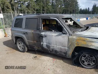 2017 Jeep Patriot Sport z VIN 1C4NJPBB8HD202955, wystawiony jako IAAI lot #42268714 z przebiegiem Nie podano mil oraz . Historia ofert i sprzedaży dostępna na DreamBid. Obrazek 12.