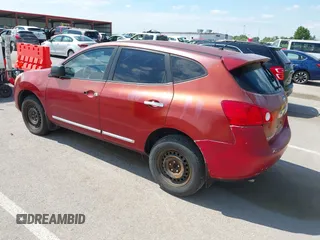 2011 Nissan Rogue S z VIN JN8AS5MT7BW169355, wystawiony jako IAAI lot #42346700 z przebiegiem 216 854 mil mil oraz . Historia ofert i sprzedaży dostępna na DreamBid. Obrazek 3.