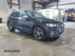 2018 Audi SQ5 Premium Plus z VIN WA1A4AFY9J2099767, wystawiony jako Copart lot #53950745 z przebiegiem 131 450 mil mil oraz Tytuł czysty. Historia ofert i sprzedaży dostępna na DreamBid. Obrazek 4.