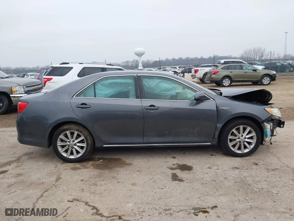 2014 Toyota Camry Hybrid LE with VIN 4T1BD1FK6EU112308, listed as a IAAI auction lot 41175963 with 116,557 mi miles. Bid and sale history available at carsss.com. Image 14.