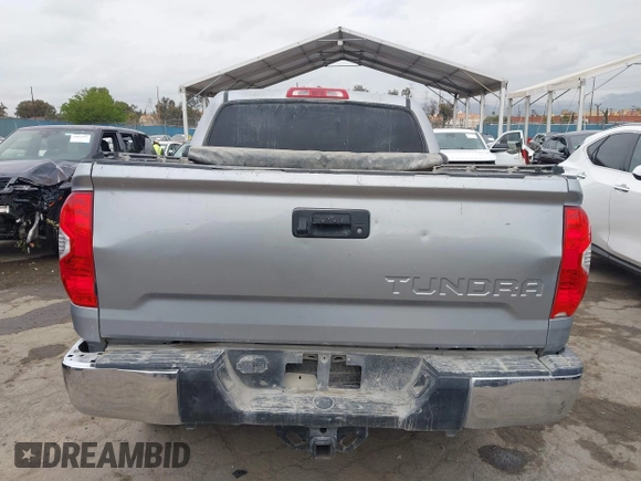 2017 Toyota Tundra 2WD SR5 with VIN 5TFEY5F15HX222712, listed as a IAAI auction lot 42064891 with 214,782 mi miles. Bid and sale history available at carsss.com. Image 17.