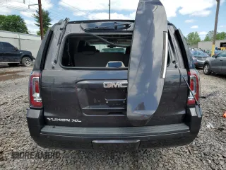 2015 GMC Yukon XL SLT z VIN 1GKS2HKC5FR121589, wystawiony jako Copart lot #57199505 z przebiegiem 200 753 mil mil oraz Szkoda całkowita • Salvage title. Historia ofert i sprzedaży dostępna na DreamBid. Obrazek 6.