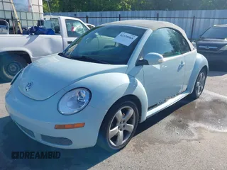 2006 Volkswagen Beetle with VIN 3VWSF31YX6M323407, listed as a IAAI auction lot 42330968 with 172,664 mi miles and . Bid and sale history available at DreamBid. Image 17.