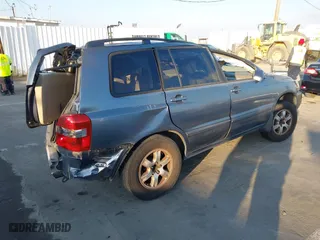 2006 Toyota Highlander with VIN JTEGP21A260102367, listed as a IAAI auction lot 41456391 with 1 mi miles. Bid and sale history available at carsss.com. Image 4.