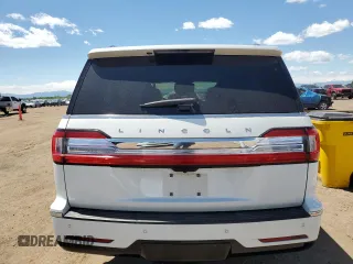 2020 Lincoln Navigator Reserve z VIN 5LMJJ3LT4LEL21810, wystawiony jako Copart lot #57626325 z przebiegiem 72 058 mil mil oraz Szkoda całkowita • Salvage title. Historia ofert i sprzedaży dostępna na DreamBid. Obrazek 6.