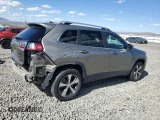 2019 Jeep Cherokee Limited with VIN 1C4PJMDX1KD345527, listed as a Copart auction lot 57636585 with 70,385 mi miles and Salvage title. Bid and sale history available at DreamBid. Image 3.