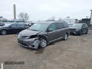 2016 Toyota Sienna XLE with VIN 5TDYK3DCXGS737846, listed as a IAAI auction lot 41782055 with 126,846 mi miles. Bid and sale history available at carsss.com. Image 19.