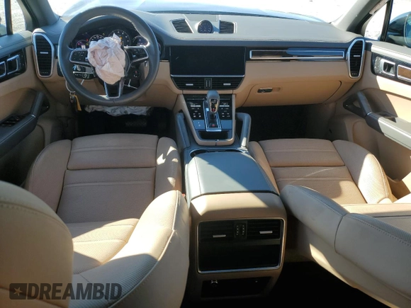2023 Porsche Cayenne z VIN WP1BA2AY7PDA25775, wystawiony jako Copart lot #82593704 z przebiegiem 24 220 mil mil oraz Szkoda całkowita • Salvage title. Historia ofert i sprzedaży dostępna na DreamBid. Obrazek 8.