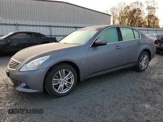 2015 Infiniti Q40 with VIN JN1CV6AR0FM524073, listed as a Copart auction lot 85317354 with 175,601 mi miles and Clean Title. Bid and sale history available at carsss.com. Image 1.