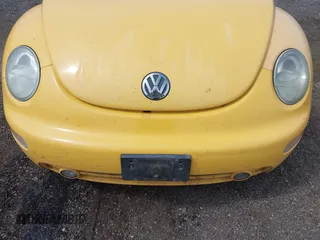 2000 Volkswagen Beetle GLS с VIN 3VWCD21C5YM485408, выставлен на аукционе IAAI как лот 42527097 с пробегом 126 850 миль миль и . История ставок и продаж доступна на DreamBid. Изображение 6.