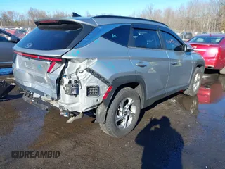 2022 Hyundai Tucson SEL with VIN 5NMJBCAEXNH025957, listed as a IAAI auction lot 41636130 with 40,804 mi miles and . Bid and sale history available at carsss.com. Image 4.