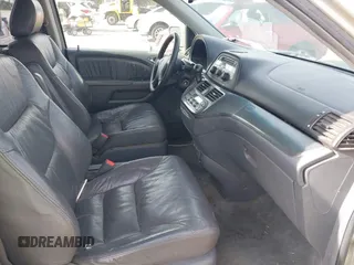 2005 Honda Odyssey EX-L with VIN 5FNRL38675B422980, listed as a IAAI auction lot 41680392 with 188,145 mi miles. Bid and sale history available at carsss.com. Image 5.
