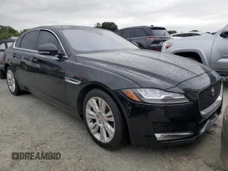 2017 Jaguar XF 35t Premium with VIN SAJBD4BV7HCY30113, listed as a Copart auction lot 74114684 with 29,023 mi miles and Salvage Title. Bid and sale history available at carsss.com. Image 5.