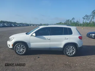 2014 Volkswagen Tiguan SE с VIN WVGAV3AX0EW598528, выставлен на аукционе IAAI как лот 42453851 с пробегом 141 869 миль миль и . История ставок и продаж доступна на DreamBid. Изображение 14.
