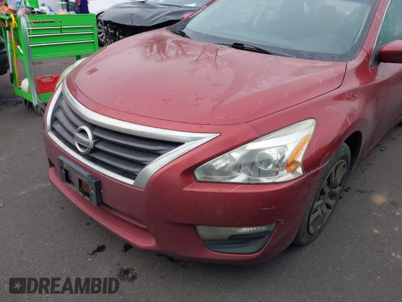 2014 Nissan Altima 2.5 with VIN 1N4AL3APXEC423513, listed as a IAAI auction lot 41418175 with 184,876 mi miles. Bid and sale history available at carsss.com. Image 6.