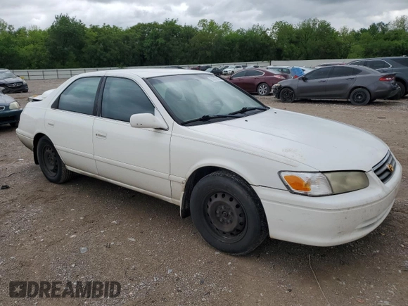 2001 Toyota Camry CE z VIN JT2BG22KX10564294, wystawiony jako Copart lot #53317505 z przebiegiem 227 358 mil mil oraz Szkoda całkowita • Salvage title. Historia ofert i sprzedaży dostępna na DreamBid. Obrazek 4.