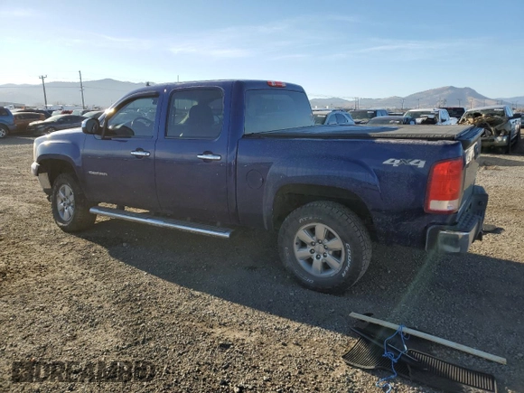 2013 GMC Sierra 1500 SLT with VIN 3GTP2WE71DG331995, listed as a Copart auction lot 81827544 with 215,821 mi miles and Salvage title. Bid and sale history available at DreamBid. Image 2.