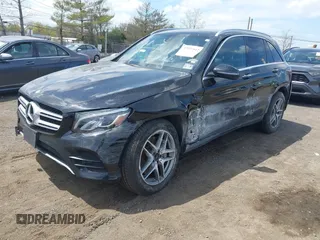 2017 Mercedes-Benz GLC 300 z VIN WDC0G4KB2HF247007, wystawiony jako IAAI lot #42097042 z przebiegiem 74 521 mil mil oraz . Historia ofert i sprzedaży dostępna na DreamBid. Obrazek 2.