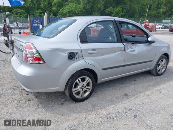 2010 Chevrolet Aveo 1LT с VIN KL1TD5DE7AB133551, выставлен на аукционе IAAI как лот 42499135 с пробегом 46 294 миль миль и . История ставок и продаж доступна на DreamBid. Изображение 4.