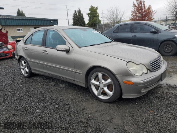 2004 Mercedes-Benz C 320 with VIN WDBRF64J44F512132, listed as a Copart auction lot 45532205 with 151,645 mi miles and Salvage Title. Bid and sale history available at DreamBid. Image 4.