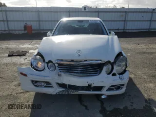 2007 Mercedes-Benz E-Class 3.5L with VIN WDBUF56X47B084760, listed as a Copart auction lot 84942024 with 117,213 mi miles and Salvage Title. Bid and sale history available at carsss.com. Image 5.