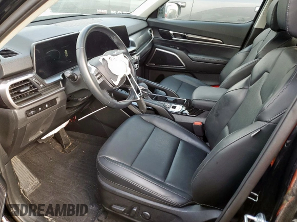2024 Kia Telluride S с VIN 5XYP64GC5RG477180, выставлен на аукционе Copart как лот 56014435 с пробегом 15 788 миль миль и Списание • Salvage title. История ставок и продаж доступна на DreamBid. Изображение 7.