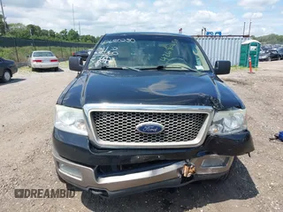2004 Ford F-150 XLT z VIN 1FTPX14504NB38703, wystawiony jako IAAI lot #42680250 z przebiegiem 135 335 mil mil oraz . Historia ofert i sprzedaży dostępna na DreamBid. Obrazek 12.