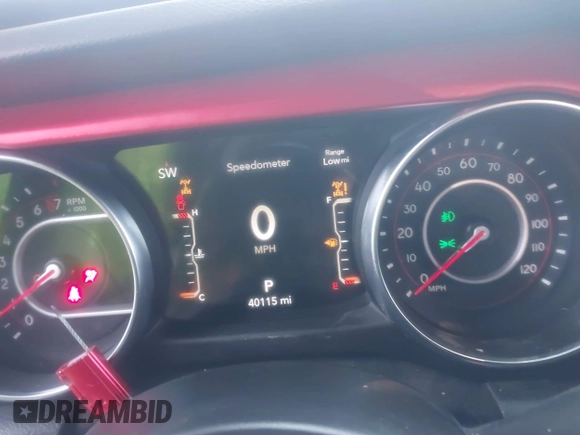 2022 Jeep Gladiator Rubicon z VIN 1C6JJTBG3NL111054, wystawiony jako IAAI lot #40793144 z przebiegiem 40 115 mil mil oraz . Historia ofert i sprzedaży dostępna na DreamBid. Obrazek 7.