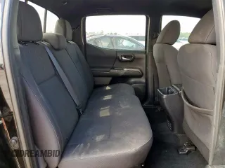 2017 Toyota Tacoma SR5 with VIN 5TFCZ5AN1HX102498, listed as a Copart auction lot 61499425 with 210,433 mi miles and Salvage title. Bid and sale history available at DreamBid. Image 11.