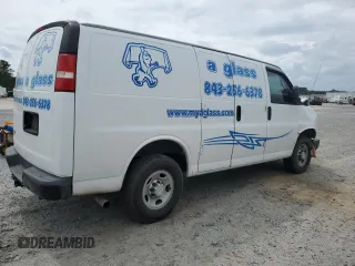 2017 Chevrolet Express Cargo z VIN 1GCWGAFF3H1147488, wystawiony jako Copart lot #51792665 z przebiegiem Nie podano mil oraz Szkody całkowita. Historia ofert i sprzedaży dostępna na DreamBid. Obrazek 3.