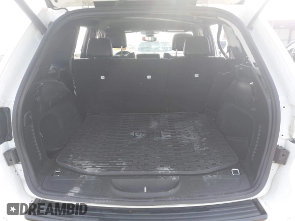 2018 Jeep Grand Cherokee Laredo with VIN 1C4RJFAGXJC121900, listed as a IAAI auction lot 42429505 with 72,351 mi miles and . Bid and sale history available at DreamBid. Image 18.