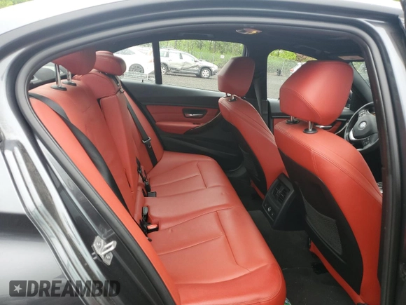 2015 BMW 3 Series 328i xDrive с VIN WBA3B5C50FP654117, выставлен на аукционе Copart как лот 56635355 с пробегом 91 669 миль миль и Списание • Salvage title. История ставок и продаж доступна на DreamBid. Изображение 10.