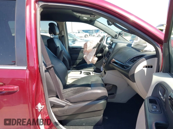 2017 Dodge Grand Caravan SXT with VIN 2C4RDGCG6HR629633, listed as a IAAI auction lot 41997303 with 128,898 mi miles and . Bid and sale history available at DreamBid. Image 5.
