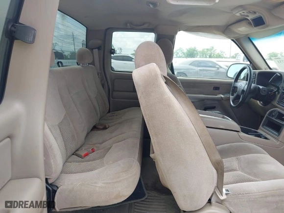 2003 Chevrolet Silverado 1500 LT with VIN 1GCEK19T23E244484, listed as a IAAI auction lot 42035731 with 363,892 mi miles. Bid and sale history available at carsss.com. Image 8.