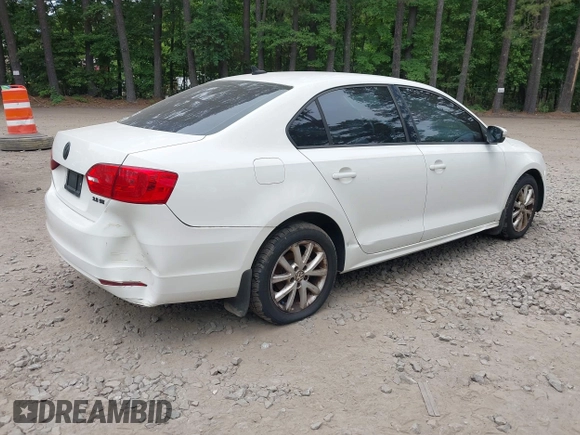 2012 Volkswagen Jetta SE с VIN 3VWDP7AJ0CM373096, выставлен на аукционе IAAI как лот 42426028 с пробегом 176 470 миль миль и . История ставок и продаж доступна на DreamBid. Изображение 4.