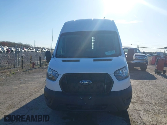 2024 Ford Transit Cargo z VIN 1FTBW3X89RKB49268, wystawiony jako IAAI lot #42081360 z przebiegiem 7 290 mil mil oraz . Historia ofert i sprzedaży dostępna na DreamBid. Obrazek 12.