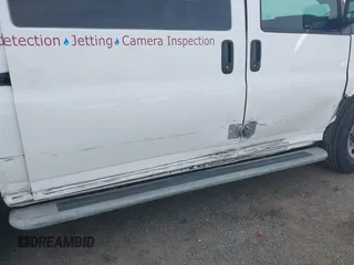 2019 GMC Savana Cargo with VIN 1GTW7AFG4K1269843, listed as a IAAI auction lot 41848438 with 70,419 mi miles. Bid and sale history available at carsss.com. Image 6.
