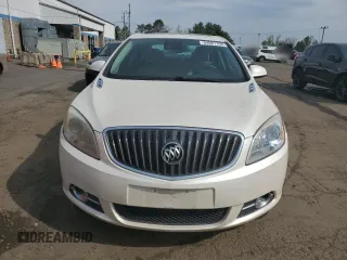 2015 Buick Verano Group z VIN 1G4PS5SK2F4208334, wystawiony jako Copart lot #54661105 z przebiegiem 159 733 mil mil oraz Szkoda całkowita • Salvage title. Historia ofert i sprzedaży dostępna na DreamBid. Obrazek 5.