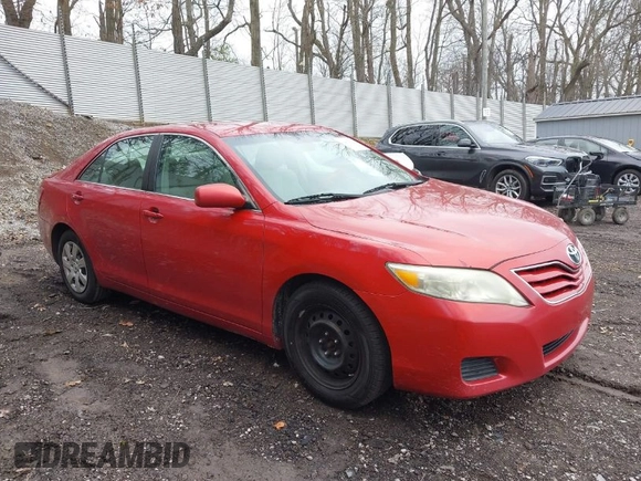 2011 Toyota Camry LE with VIN 4T1BF3EK4BU701750, listed as a IAAI auction lot 42007119 with 286,100 mi miles. Bid and sale history available at carsss.com. Image 1.