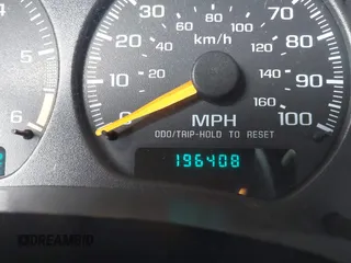 2000 Chevrolet S-10 LS with VIN 1GCCS19WXY8242120, listed as a IAAI auction lot 41675109 with 196,408 mi miles. Bid and sale history available at carsss.com. Image 7.