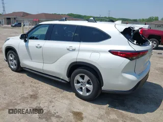 2020 Toyota Highlander L with VIN 5TDCZRAH4LS028560, listed as a IAAI auction lot 42436309 with 55,569 mi miles and . Bid and sale history available at DreamBid. Image 3.