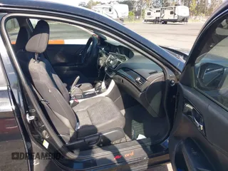 2015 Honda Accord Sport with VIN 1HGCR2F56FA087439, listed as a IAAI auction lot 40940527 with 295,777 mi miles and . Bid and sale history available at DreamBid. Image 5.