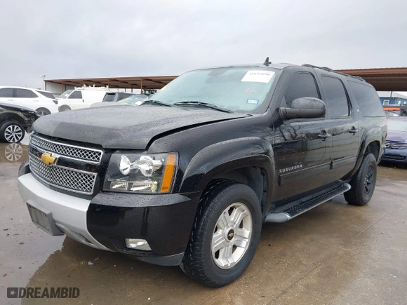 2013 Chevrolet Suburban LT with VIN 1GNSKJE71DR308480, listed as a IAAI auction lot 41695090 with 129,000 mi miles. Bid and sale history available at carsss.com. Image 18.